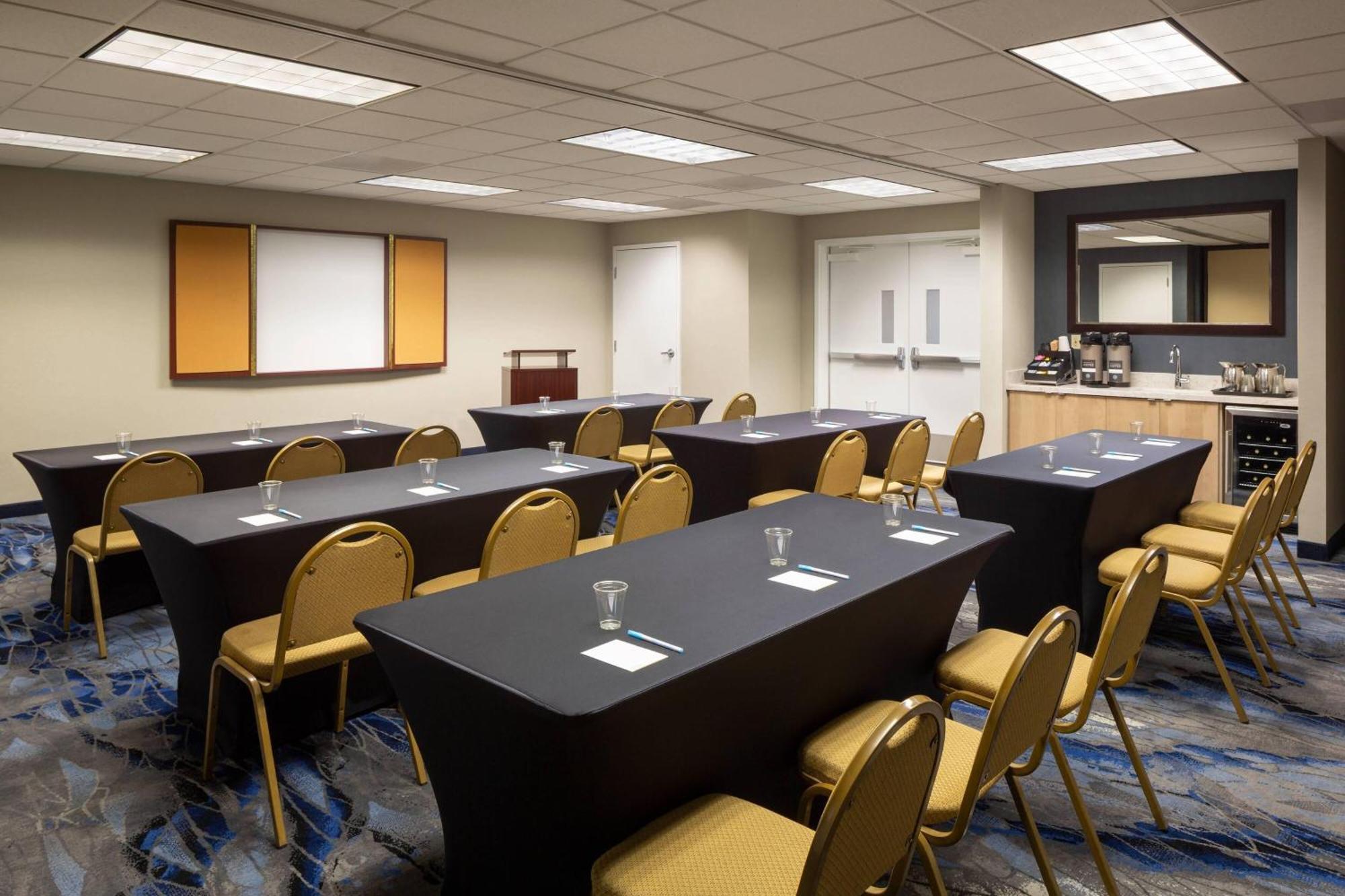 Fairfield Inn And Suites By Marriott Napa American Canyon Bagian luar foto